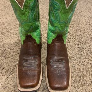 Women’s Ariat boots